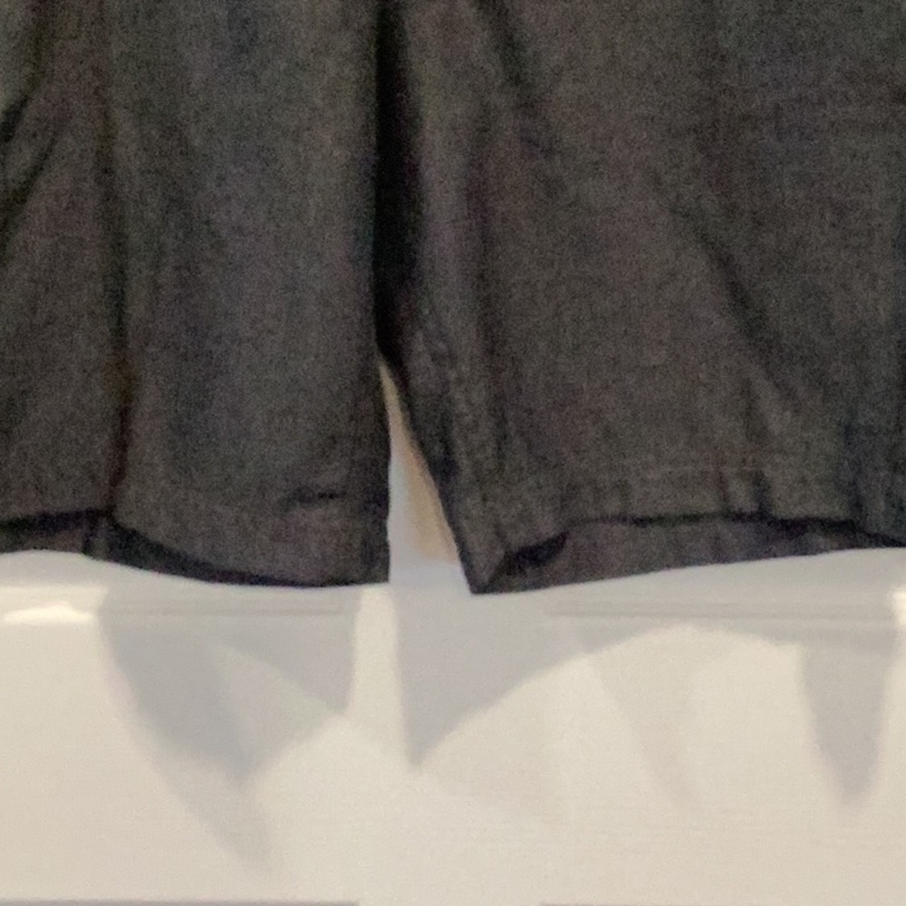 Shorts - Picture 4 of 8